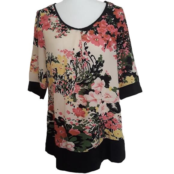 Darling Short Sleeve Floral Top - Picture 1 of 7
